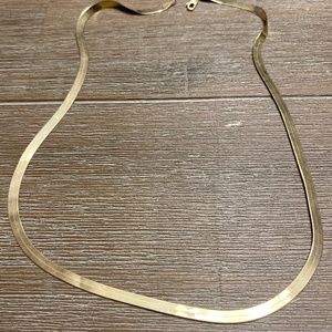 Elegant Gold Necklace